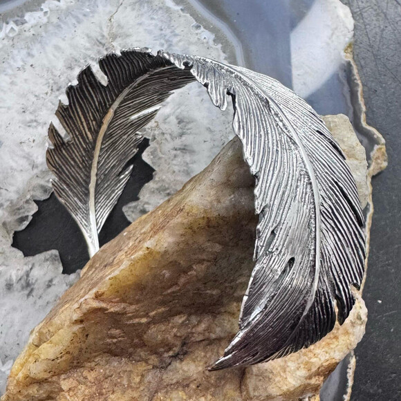 Sterling Silver Southwestern Style Wide Feather Decorated Bracelet For Women - Picture 6 of 10